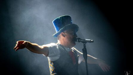 Crónica Muralla indie 2026 – Día 1: calor, himnos y una muralla llena de música